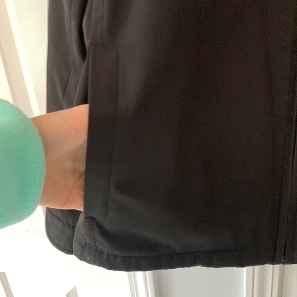 GUESS Men's Nylon size M black lightweight Jacket - Picture 4 of 11